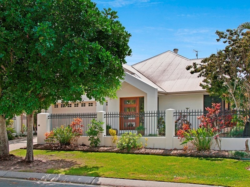 3 Glenwood Place, Twin Waters QLD 4564