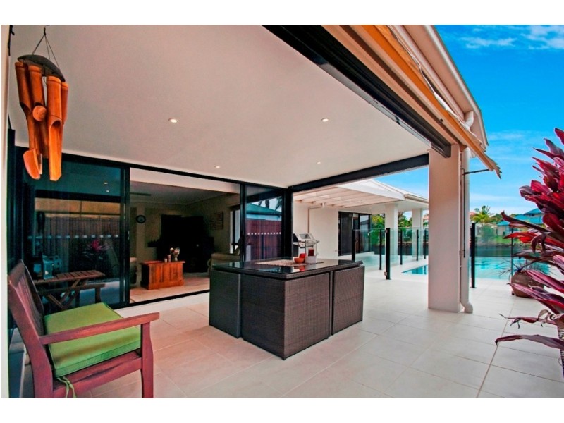 3 Glenwood Place, Twin Waters QLD 4564