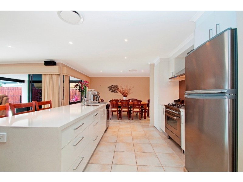 3 Glenwood Place, Twin Waters QLD 4564