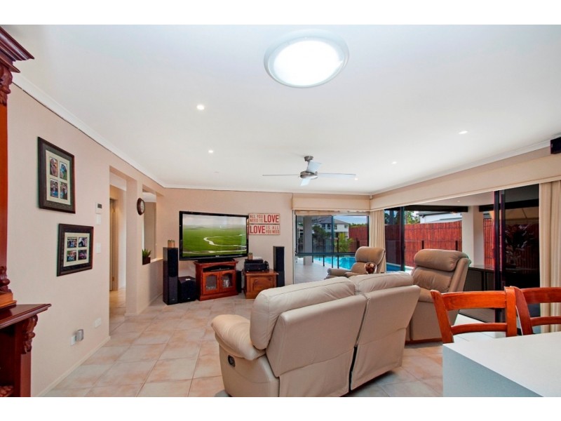 3 Glenwood Place, Twin Waters QLD 4564