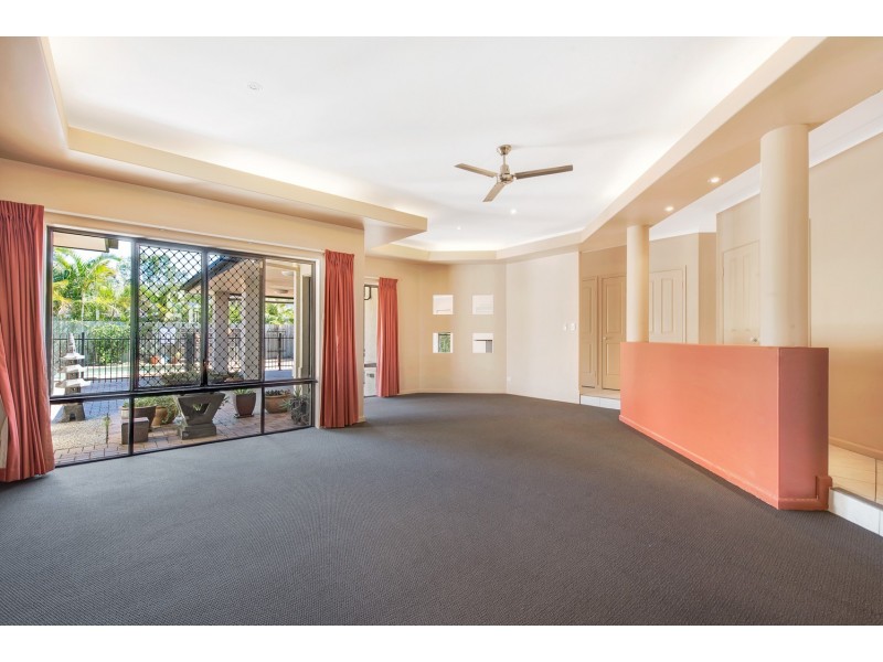 4 Portmarnock Court, Twin Waters QLD 4564