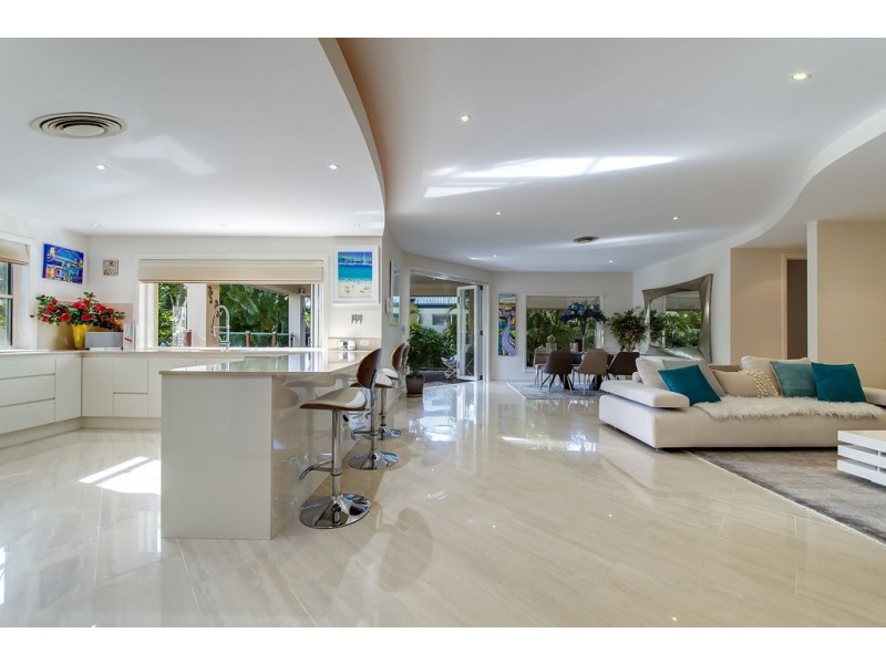 1 Toombra Lane, Twin Waters QLD 4564