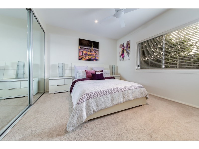 1 Toombra Lane, Twin Waters QLD 4564