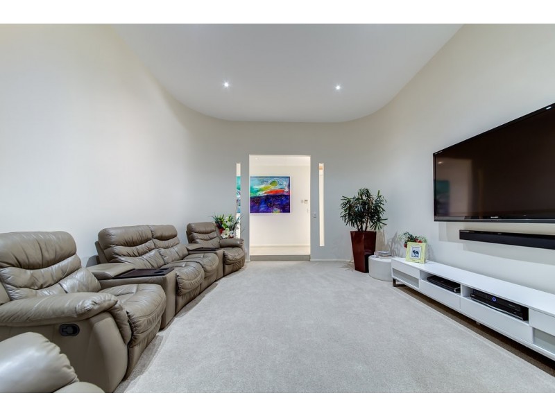 1 Toombra Lane, Twin Waters QLD 4564