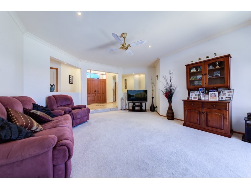 9 Mariner Place, Twin Waters QLD 4564