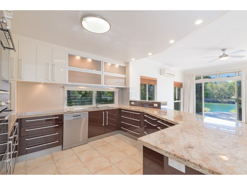 14 Spinifex Place, Twin Waters QLD 4564