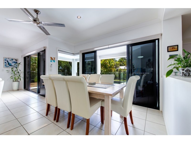 13 Pampling Place, Twin Waters QLD 4564