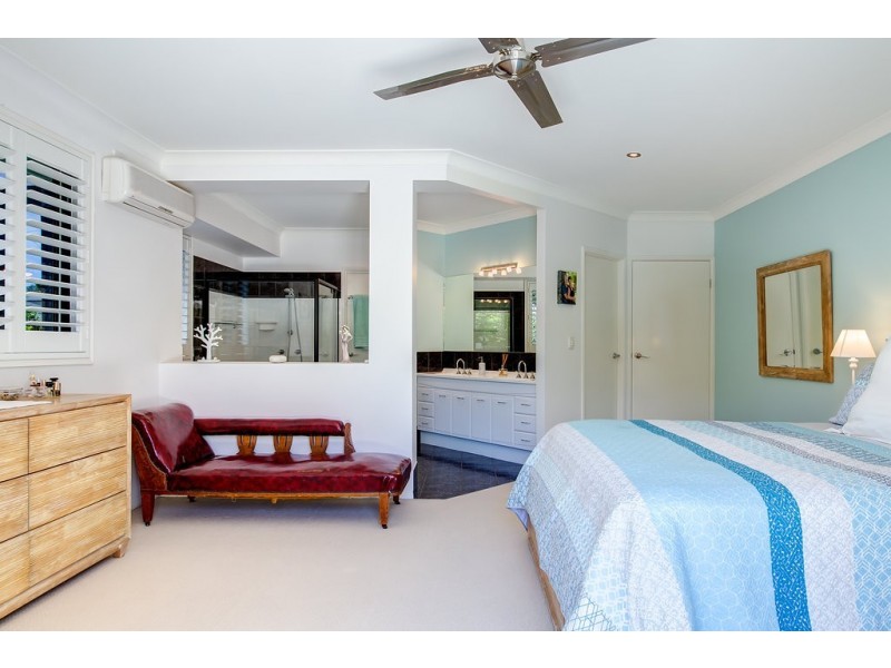 13 Pampling Place, Twin Waters QLD 4564