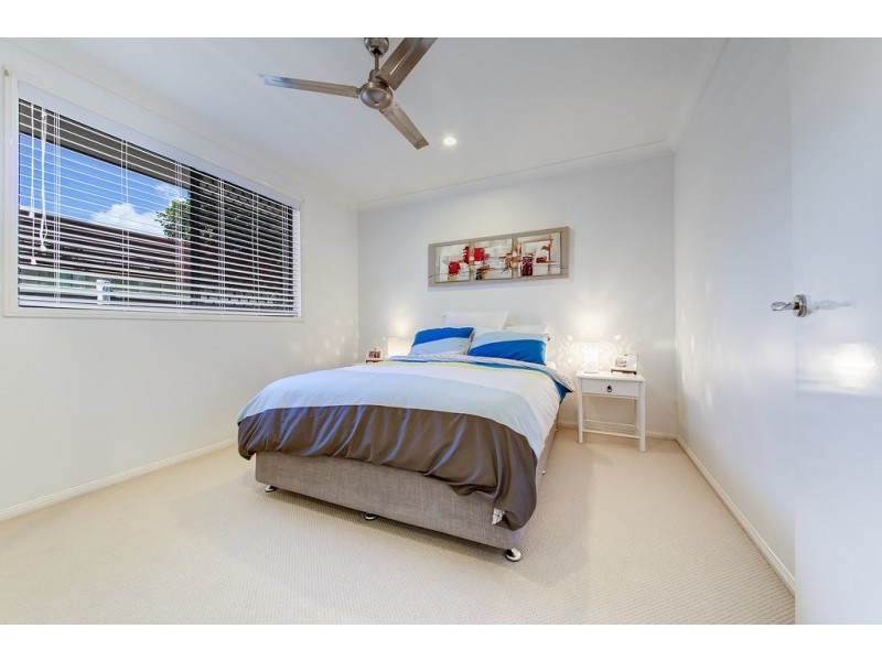 13 Pampling Place, Twin Waters QLD 4564