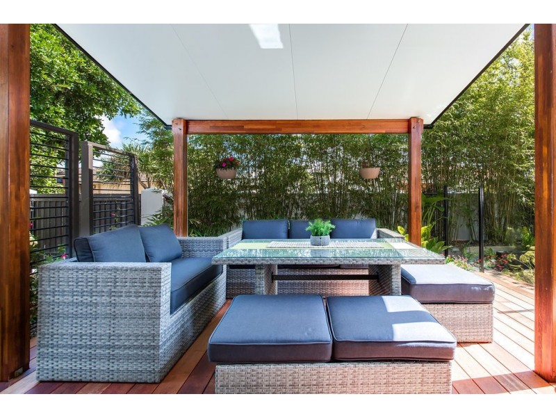 13 Pampling Place, Twin Waters QLD 4564