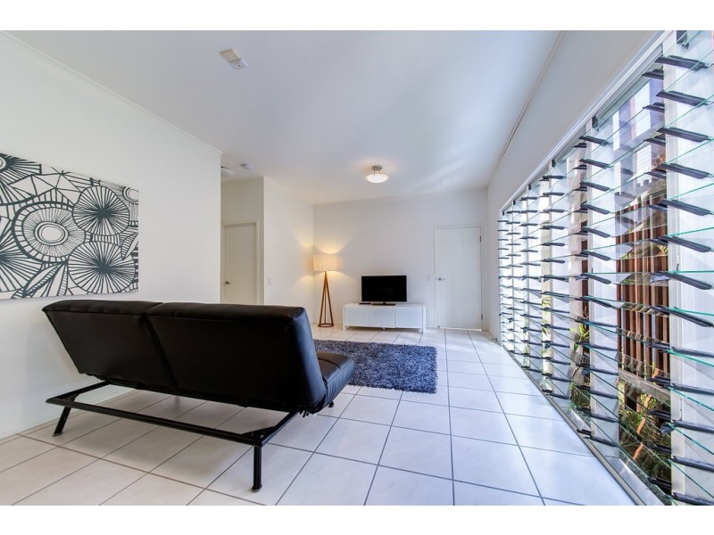 142/80 North Shore Road, Twin Waters QLD 4564