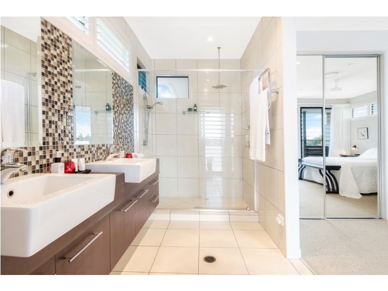 12 Staysail Pl, Twin Waters QLD 4564