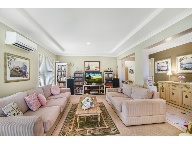 70 Prestwick Drive, Twin Waters QLD 4564