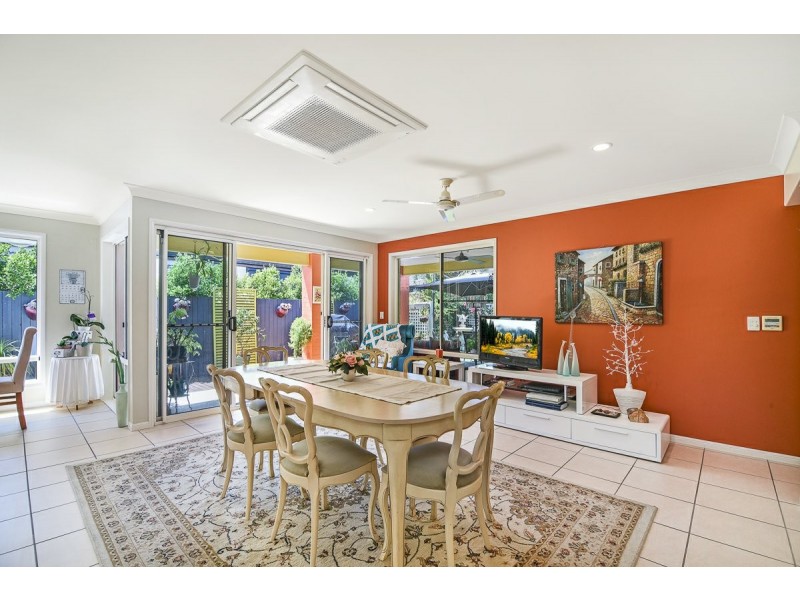 70 Prestwick Drive, Twin Waters QLD 4564