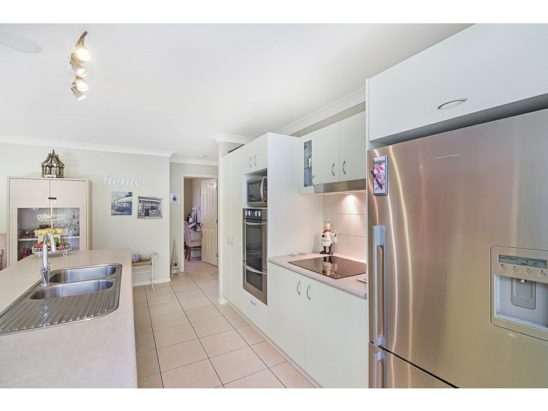 70 Prestwick Drive, Twin Waters QLD 4564