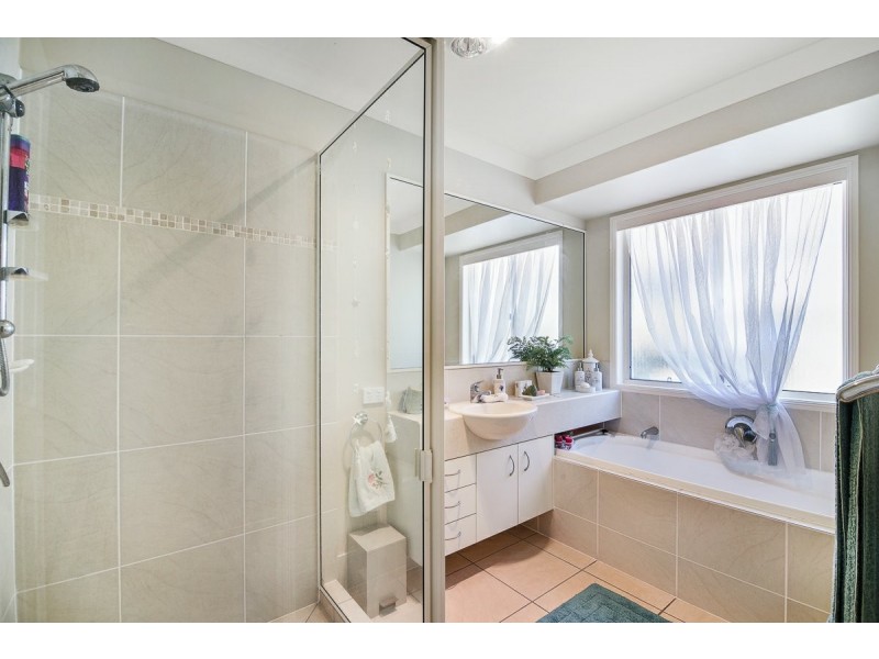 70 Prestwick Drive, Twin Waters QLD 4564