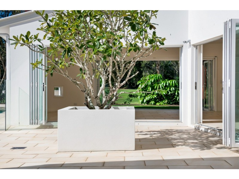 7 Hetherington Drive, Twin Waters QLD 4564