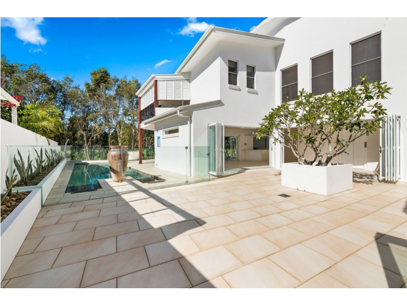 7 Hetherington Drive, Twin Waters QLD 4564