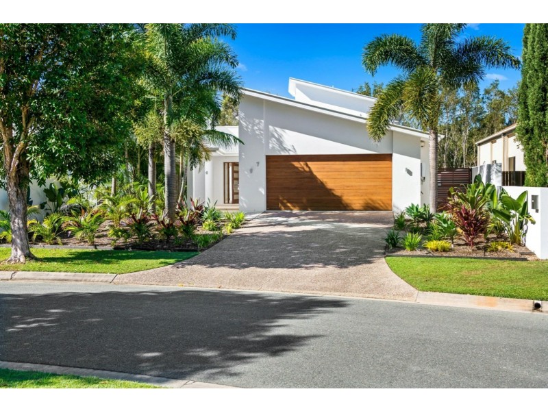7 Hetherington Drive, Twin Waters QLD 4564