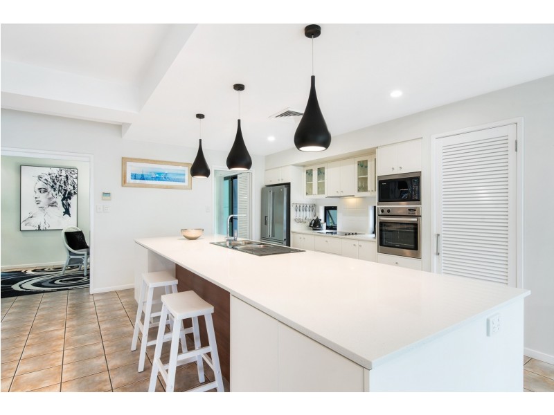 1 Tralee Place, Twin Waters QLD 4564