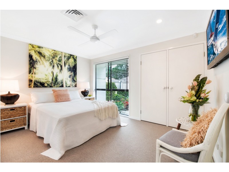 1 Tralee Place, Twin Waters QLD 4564