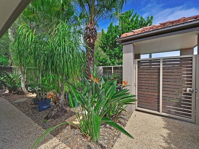 33 Seahorse Drive, Twin Waters QLD 4564