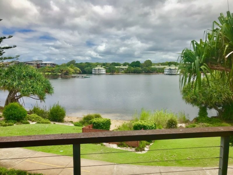 35/80 North Shore Road, Twin Waters QLD 4564