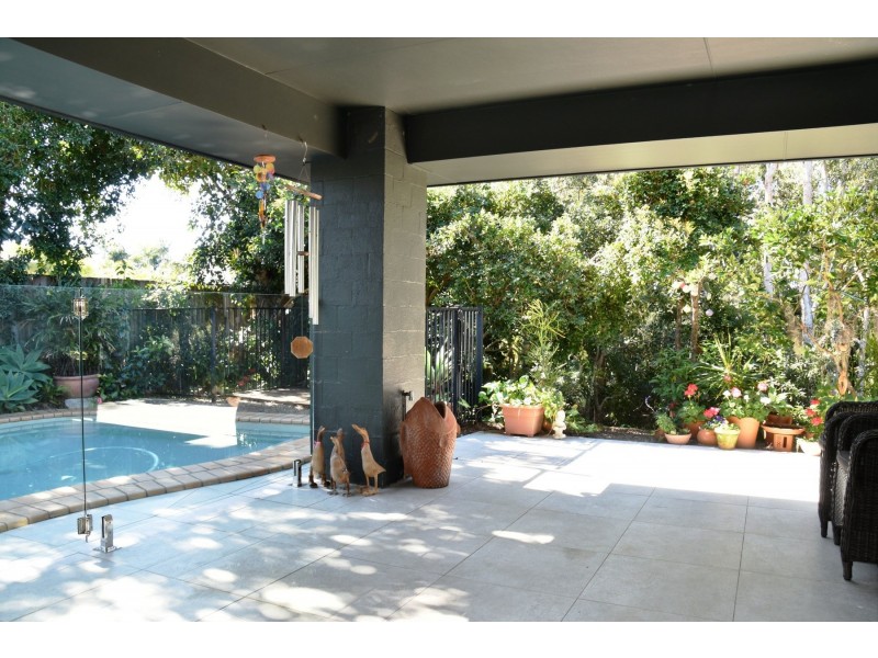 10 Barcoola Place, Twin Waters QLD 4564