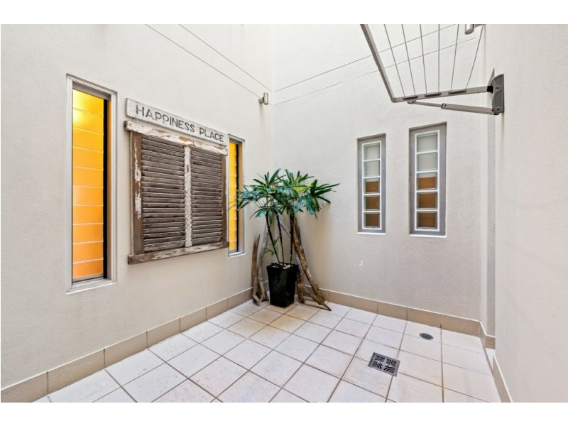 121/80 North Shore Road, Twin Waters QLD 4564