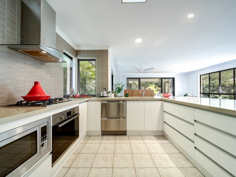 48 Wattlebird Drive, Twin Waters QLD 4564