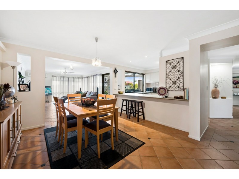 12 Watergum Place, Twin Waters QLD 4564
