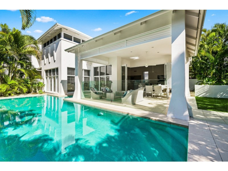 4 River Edge Court, Twin Waters QLD 4564