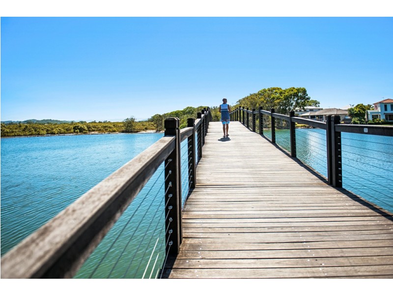 4 River Edge Court, Twin Waters QLD 4564