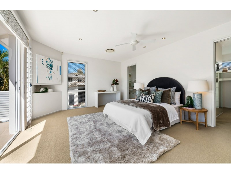 4 River Edge Court, Twin Waters QLD 4564