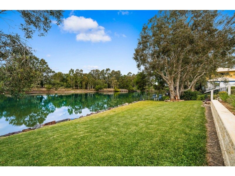17 Glenwood Place, Twin Waters QLD 4564