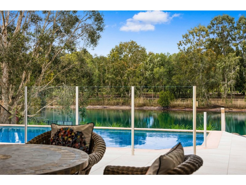 17 Glenwood Place, Twin Waters QLD 4564