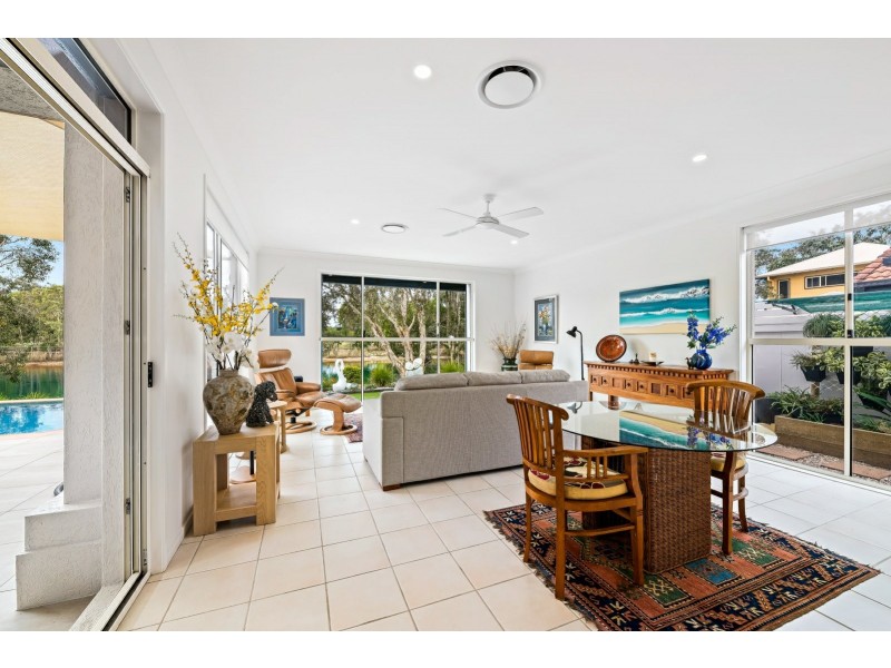 17 Glenwood Place, Twin Waters QLD 4564
