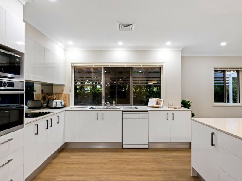 5 Cooloola Place, Twin Waters QLD 4564