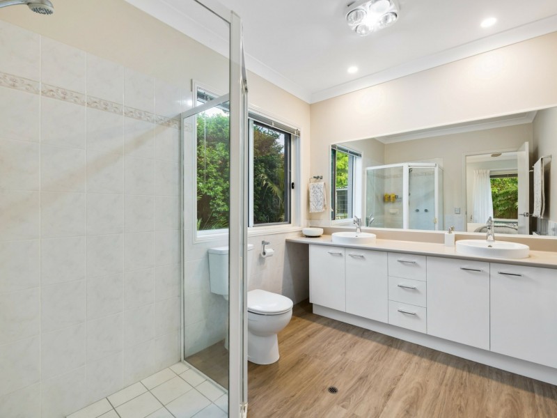 5 Cooloola Place, Twin Waters QLD 4564