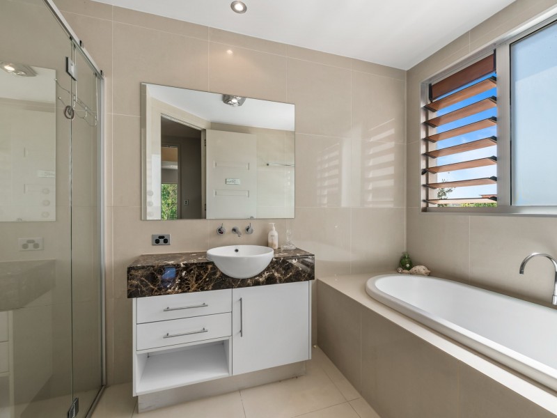 7/80 North Shore Road, Twin Waters QLD 4564