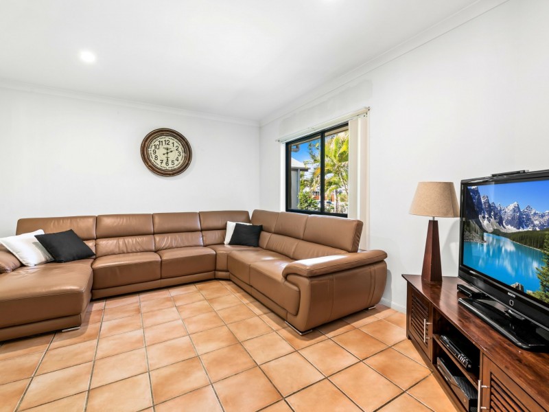 18 Sunview Drive, Twin Waters QLD 4564