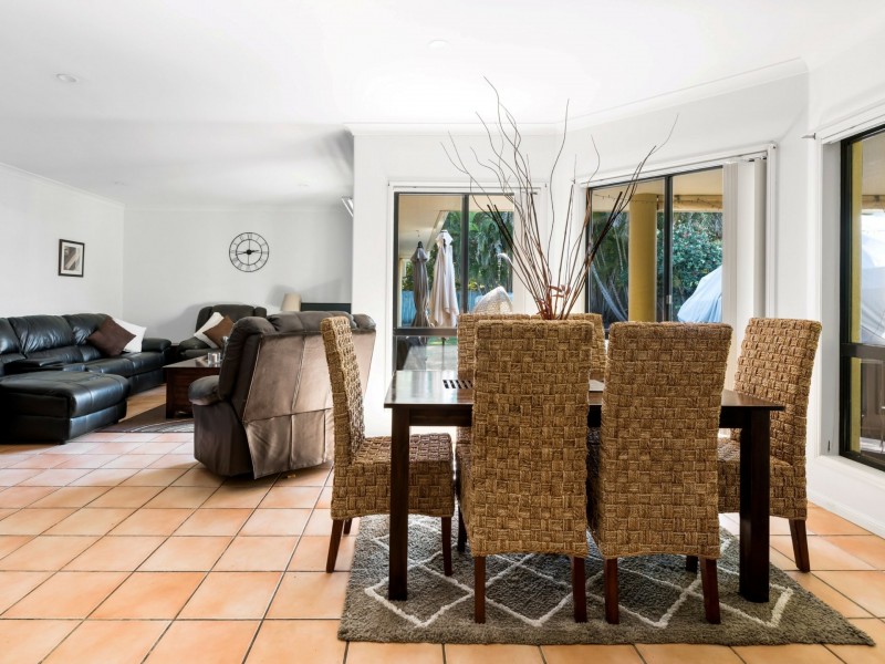 18 Sunview Drive, Twin Waters QLD 4564