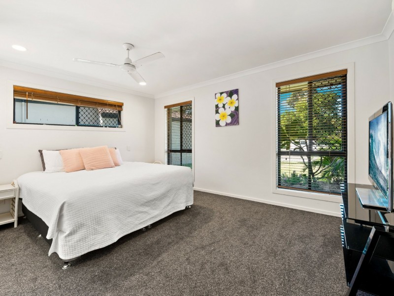 19 Stillwater Drive, Twin Waters QLD 4564