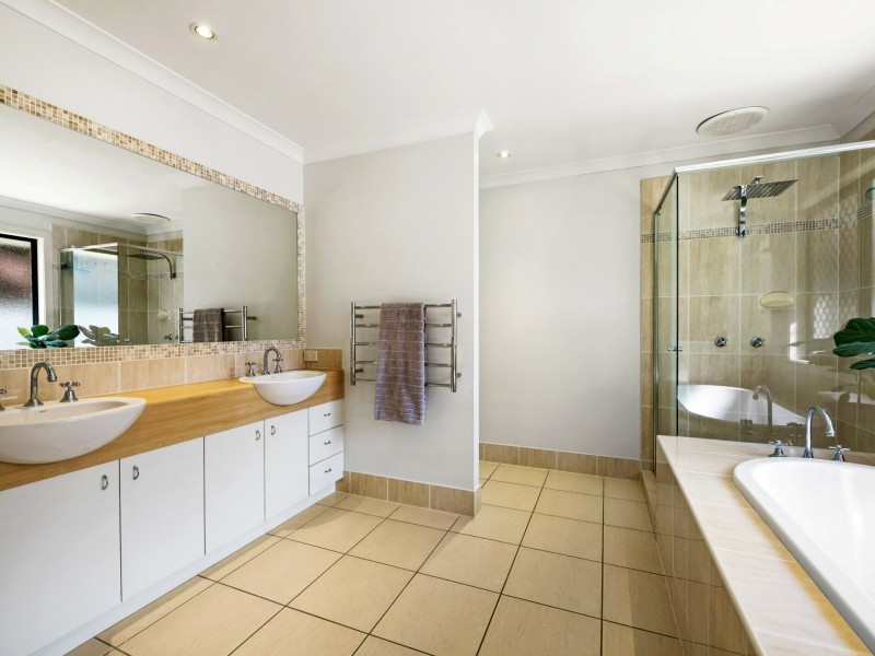 19 Stillwater Drive, Twin Waters QLD 4564