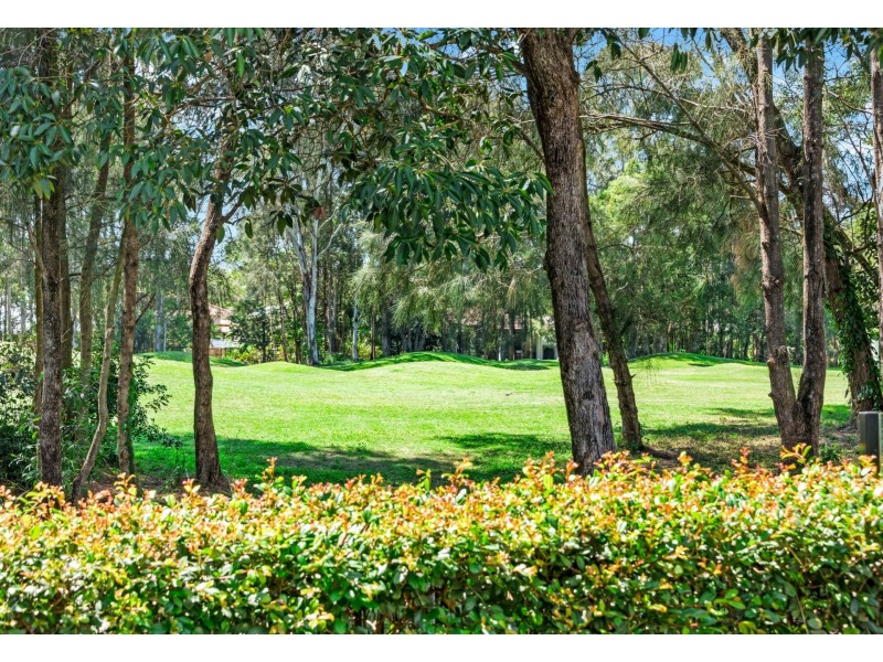 8 Carnoustie Court, Twin Waters QLD 4564