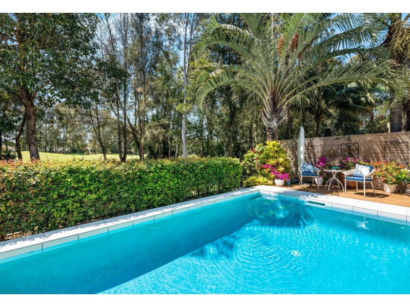 8 Carnoustie Court, Twin Waters QLD 4564