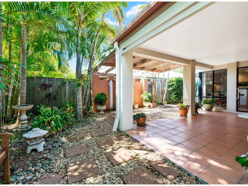 9 Baker-Finch Place, Twin Waters QLD 4564