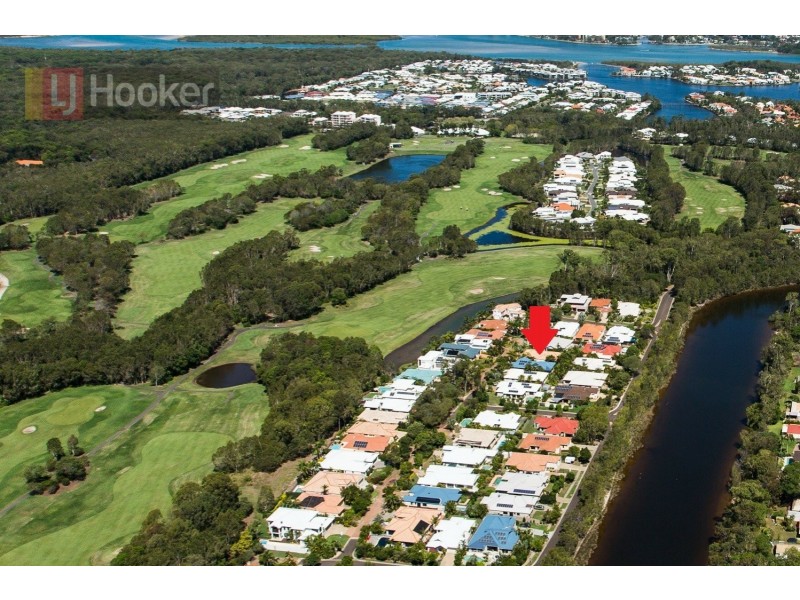 9 Baker-Finch Place, Twin Waters QLD 4564