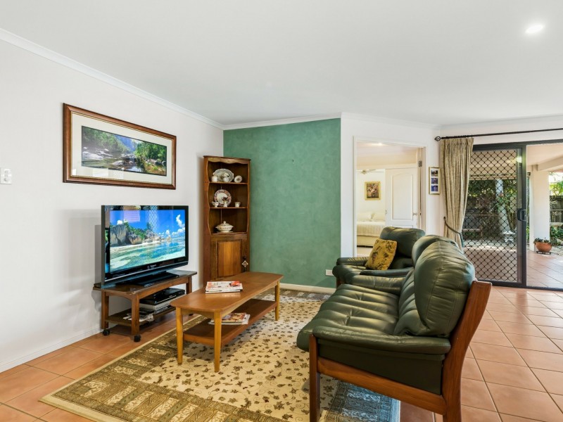 9 Baker-Finch Place, Twin Waters QLD 4564