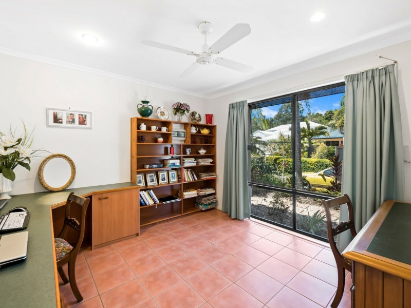 9 Baker-Finch Place, Twin Waters QLD 4564